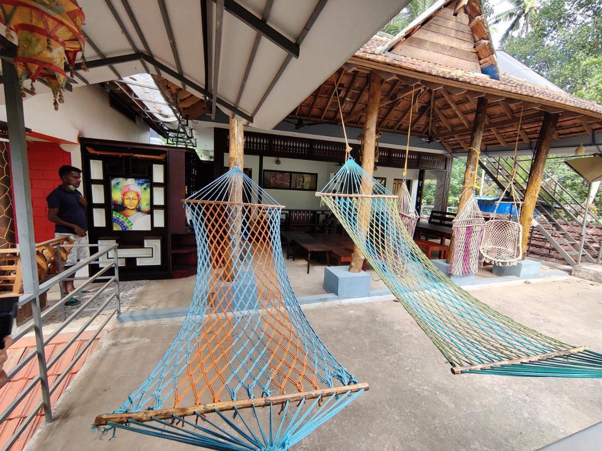 Munroeisland Backwaters Homestay Mundrothuruth Exterior photo